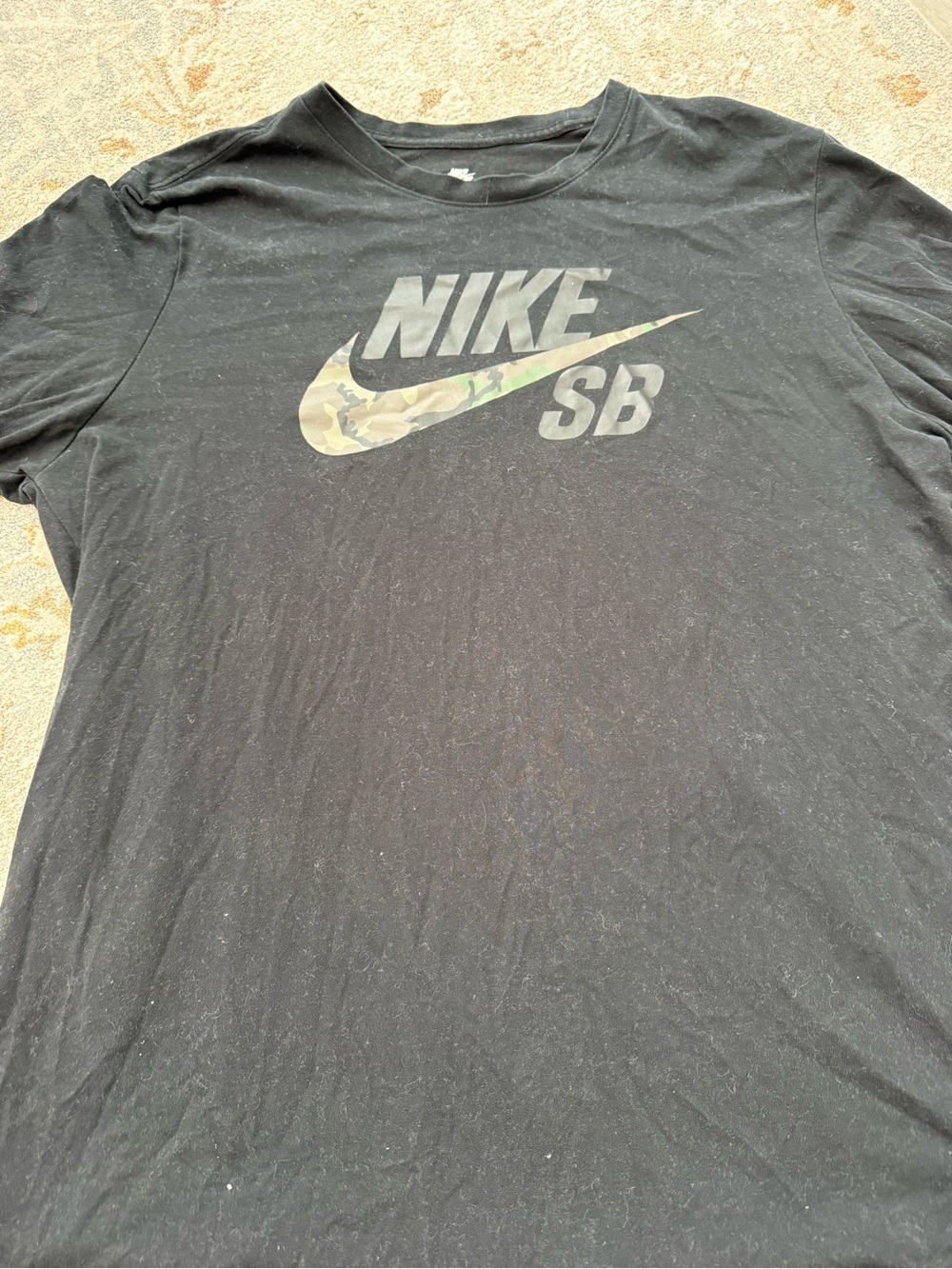 Nike Black Short Sleeve T-Shirt with Camo Logo